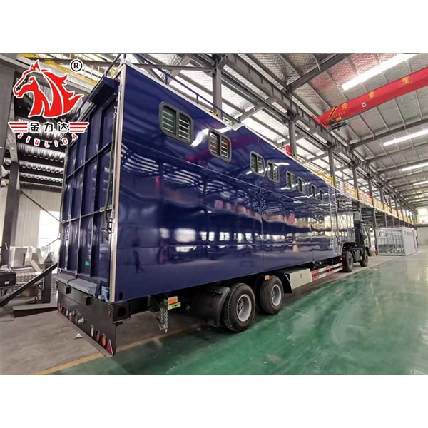 银川货箱式运马车